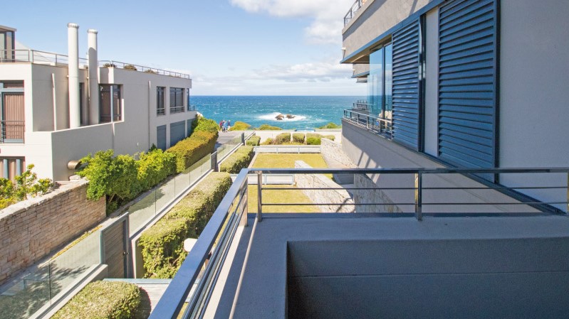 le-paradis-apartments-balcony-view-1