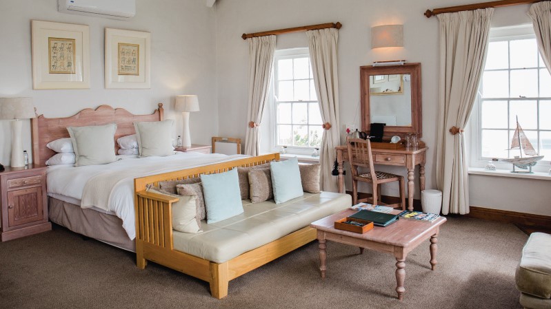 the-farmhouse-hotel-superior-room-2