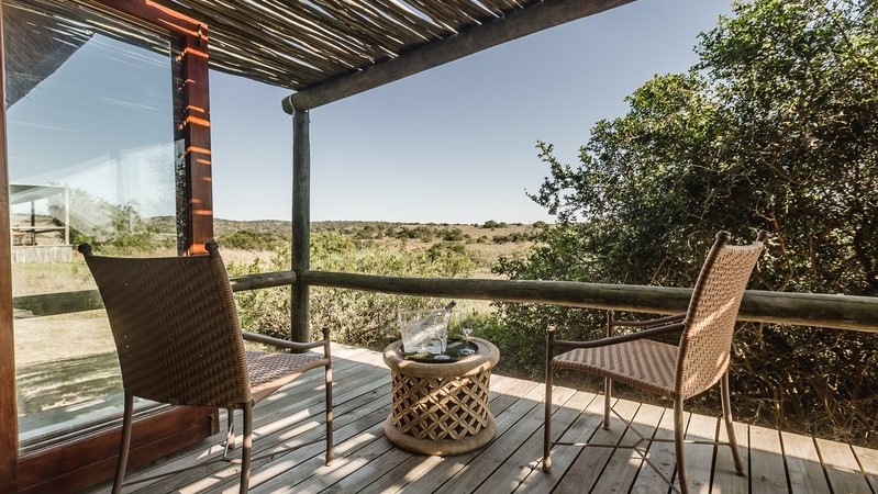 Hlosi Game Lodge Luxury Family Suite (1)